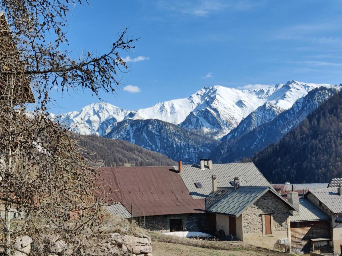Chalet Ailleurs Appartement A Molines En Queyras Exteriör bild