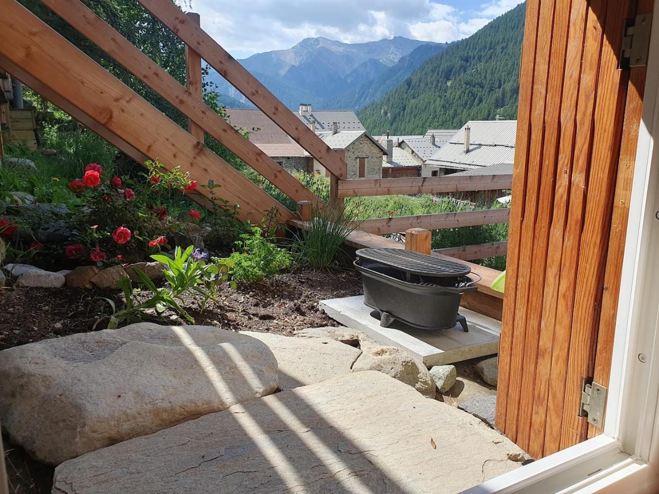 Chalet Ailleurs Appartement A Molines En Queyras Exteriör bild